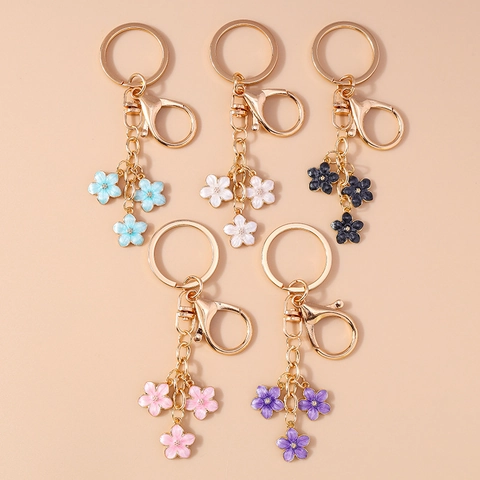 Llavero De Flor Cerezo Esmalte Aleación Oro Metal Floral Amuleto De Bolso Para Mujeres Niñas Simple Regalo Accesorio