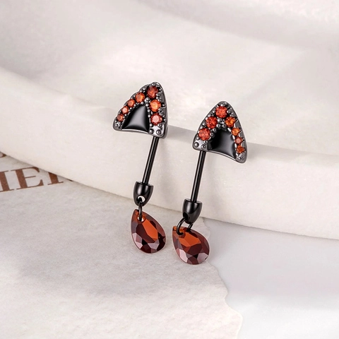 Kattenoor Kraakbeen Stud Titanium Staal Schroef Oorbel Met Rode Zirkoon Druppel Hanger Gothic Punk Sieraden