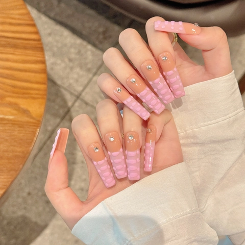 Handgemachte Press On Nägel 3D Relief Krokodilmuster Straßstein Coffin Lang Französisch Rosa Nude Sommer Mode Damen