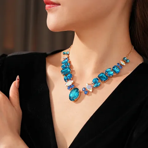 Collar De Declaración De Lujo Con Diamantes De Imitación Azules Colgante De Cristal Geométrico Para Mujeres