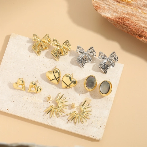 Orecchini a Cuore Con Fiocco Francese Rétro per Donna Orecchini Pendenti Eleganti Personalizzati in Rame Strass Conchiglia Perla Artificiale Gioielli Regalo
