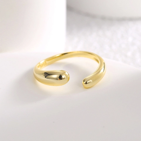 Minimalistischer Gold Vergoldeter Kupfer Glatte Oberfläche Offener Ring Für Damen Ins Stil Geometrischer Verstellbarer Ring Schmuck Geschenk