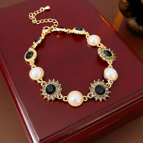 Vintage Artificial Pearl Rhinestone Bracelet Sunflower Design Elegant Alloy Gold Jewelry Adjustable Gift For Women Fashion