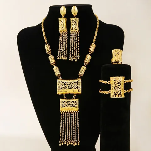 Dubai Verguld Lange Kwast Halsketting Oorbellen Armband Ring Bruidssieraden Accessoires Afrikaans Indiaas Bruiloft Vrouwen Retro Collectie