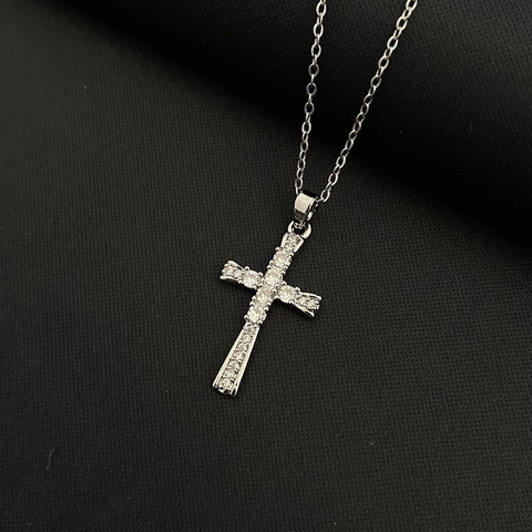 Collana Con Pendente A Croce Catena In Acciaio Al Titanio Rame Placcato Oro 18K Zircone Bianco Intarsiato Gioielli Hip Hop