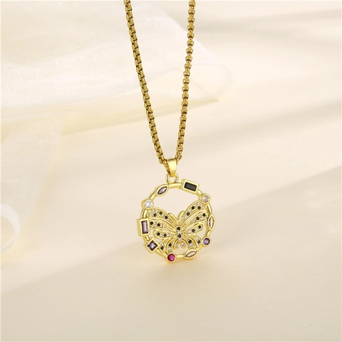 Collier Pendentif Papillon En Acier Inoxydable Plaqué Or Avec Zircon Coloré Micro Sertissage Bijoux Insecte Creux Pour Femmes