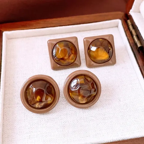 Vintage Round Stud Earrings With Amber Resin Tortoiseshell Pattern And 925 Sterling Silver Earring Post For Women