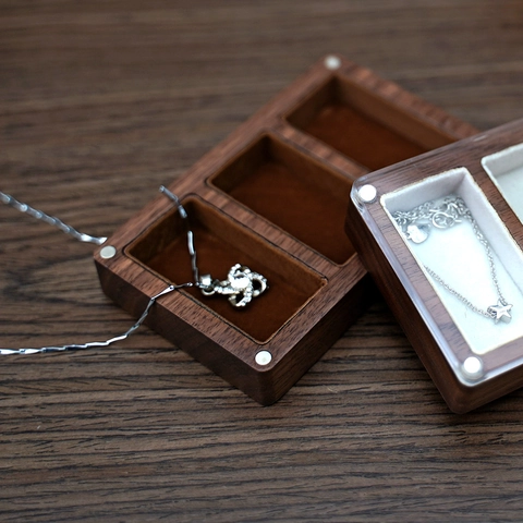 Portable Black Walnut Wood Jewelry Box Mini Travel Case With Velvet Lining And Acrylic Lid For Rings Earrings Necklaces