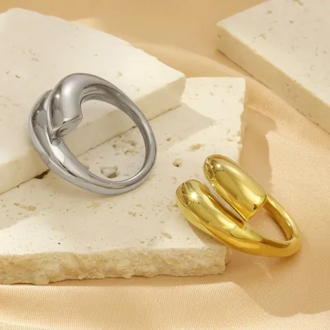 Minimalistischer Flüssigmetall Ring Edelstahl Verstellbar Breit Fluid Design Offen Für Damen Hochglanzpoliert