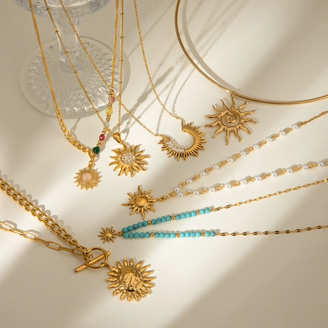 Collana Con Ciondolo A Sole In Acciaio Inossidabile Per Donna Placcata Oro 18K Boho Zircone Turchese Perla Artificial Gioielli