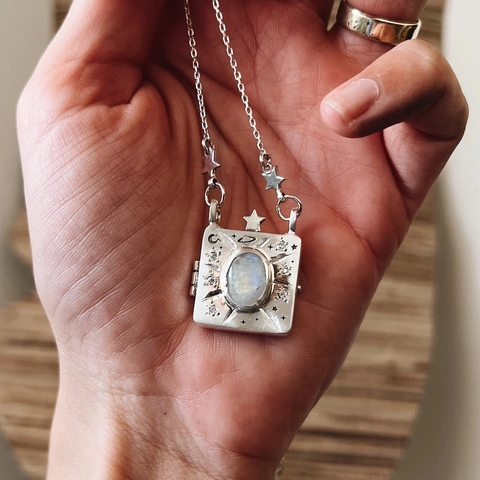 Vintage Copper Locket Necklace With Opal Sun Moon Star Celestial Pattern Opening Pendant Retro Jewelry For Women