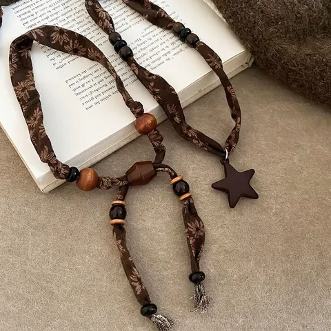 Vintage Stern Anhänger Halskette Braune Holzperlen Harz Stern Geblümter Stoffriemen Ethnische Boho Handgefertigter Schmuck