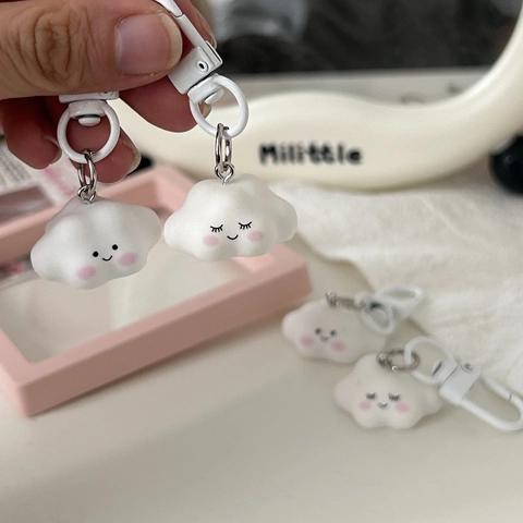 Schattige Wolk Sleutelhanger Hars 3D Cartoon Expressie Wit Roze Wang Tas Charme Rugzak Hanger Cadeau Nieuwigheid