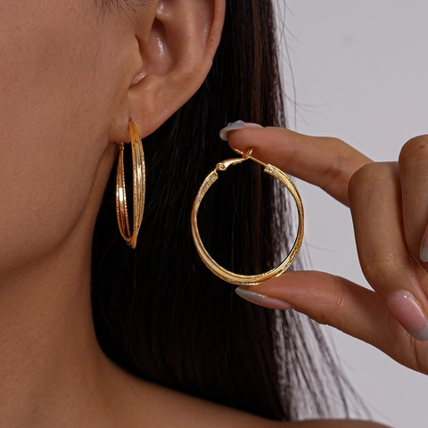 Orecchini A Cerchio Intrecciati A Doppio Strato Rame Placcato Oro 18K Cerchi Spessi Geometrici Con Perno In Argento 925