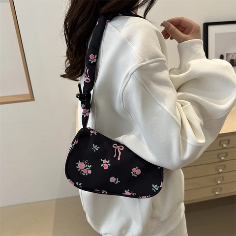 Borsa da Sottobraccio Dolce PU con Rose e Fiocco Trendy Street Style Borsa a Spalla Casual Piccola Borsa Quadrata