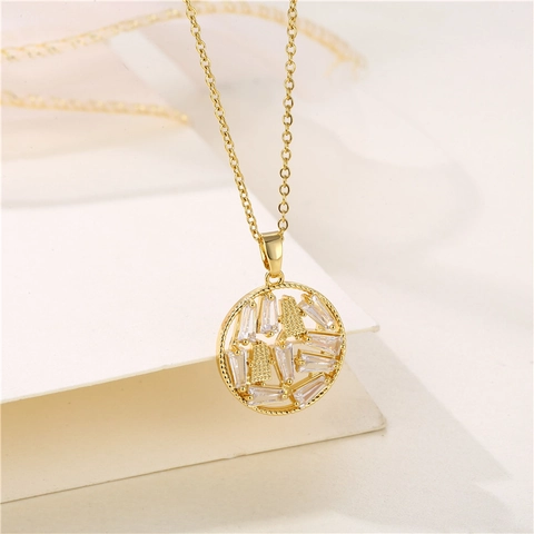 Collar Con Colgante Redondo Geométrico De Acero Inoxidable Chapado En Oro Al Vacío Con Circonitas Joyería De Moda