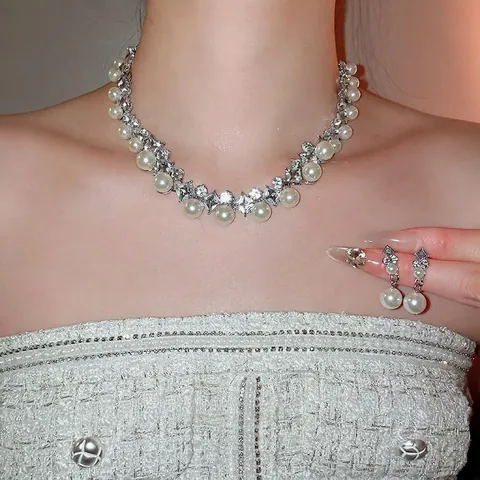 Elegantes Strass Imitationsperlen Schmuckset Retro Halskette Mit 925 Sterling Silber Ohrring Stecker Für Damen