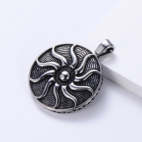Collana Con Pendente Dio Del Sole Vintage Acciaio Inossidabile 304 Retrò Etnico Motivo A Rilievo A Spirale Gioielli Unisex Colore Acciaio