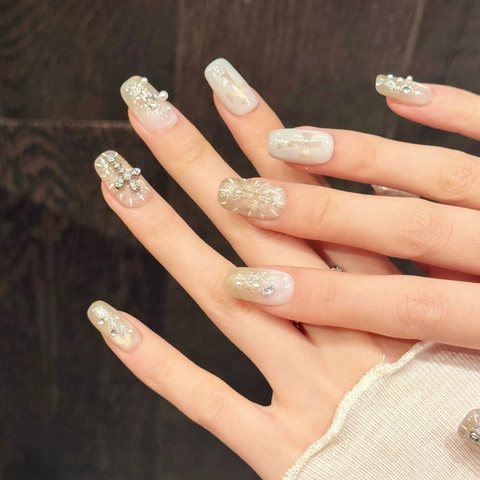 Handmade French Style Press On Nails Luxurious White Champagne Gold Gradient Rhinestone Cross Artificial Pearl Fake Nails