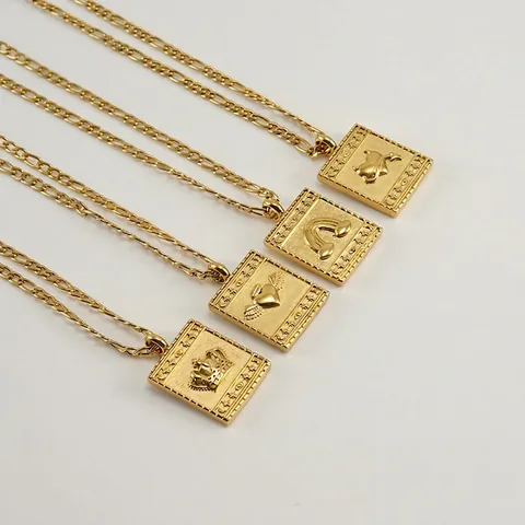 Retro Quadratischer Anhänger Halskette 18K Vergoldet Edelstahl Figaro Kette Relief Krone Engel Flügel Herz Unisex Schmuck