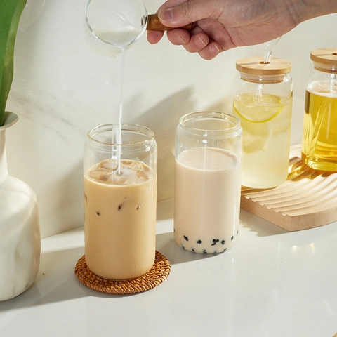 Glass Can Cup With Bamboo Lid And Glass Straw Reusable Beer Can Shaped Glass Tumbler Clear Borosilicate Iced Coffee Cup