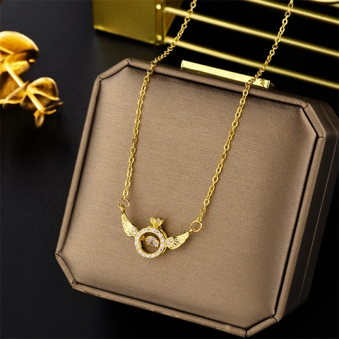 Angel Wing Dancing Stone Pendant Necklace Stainless Steel Sparkling Zirconia Crown Jewelry For Women Elegant