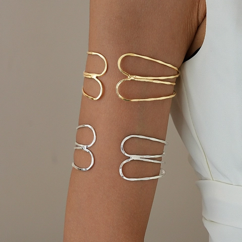 Meerlaagse Golvende Geometrische Open Manchet Armband Gehamerde Legering Minimalistische Chique Armring Sieraden Vrouwen