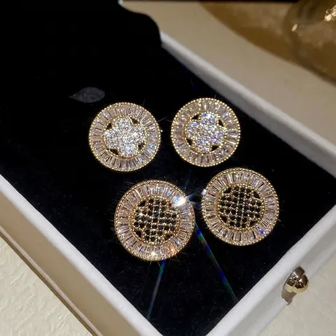French Vintage Round Stud Earrings Gold Plated Copper Baguette Cubic Zirconia Clover Niche Jewelry With Silver Earring Post