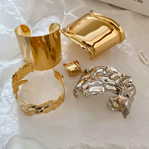 Brede Manchet Armband Legering Open Spiegelglans Geplooid Gehamerd Geometrisch Minimalistisch Mode Armring Voor Vrouwen Trendy Sieraden