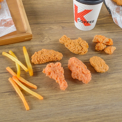 Realistisches PVC Simuliertes Brathähnchen Modell Künstliche Hähnchenkeule Flügel Nuggets Pommes Schlüsselbund Kühlschrankmagnet Dekor Requisiten