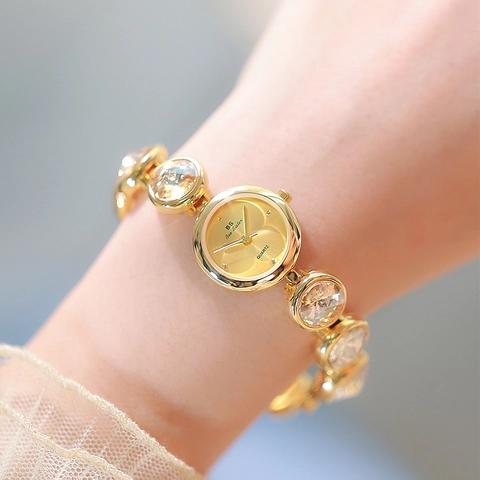 Fashion Bracelet Watch Round Crystal Rhinestone Inlaid Alloy Strap Small Dial Elegant Dress Quartz Timepiece