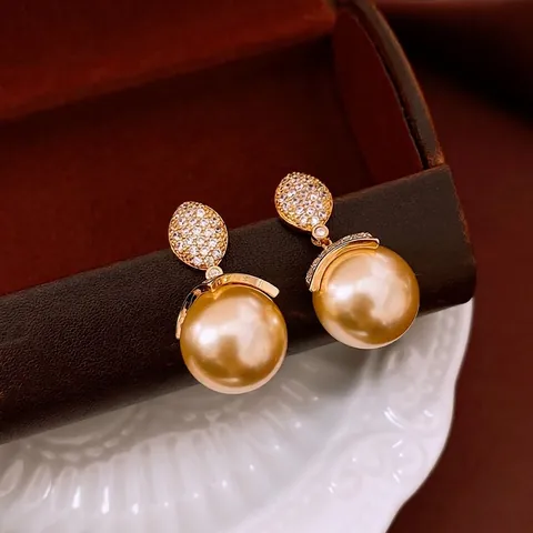 Elegant Golden Artificial Pearl Drop Earrings 18K Gold Plated Copper Zircon Leaf With Silver Earring Post Retro Luxury For Women