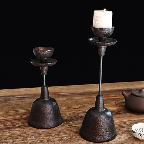 Retro Gusseisen Kerzenständer Vintage Eisen Öllampe Zen Stil Stabiler Glockensockel Haus Dekoration Kerzenhalter Für Hochzeit Geburtstag Party Geschenk