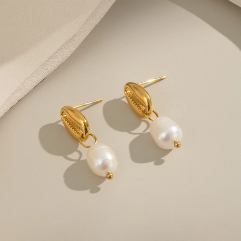 Shell Artificial Baroque Pearl Earrings 18K Gold Plated Stainless Steel Waterproof Hypoallergenic Retro Ocean Style For Women