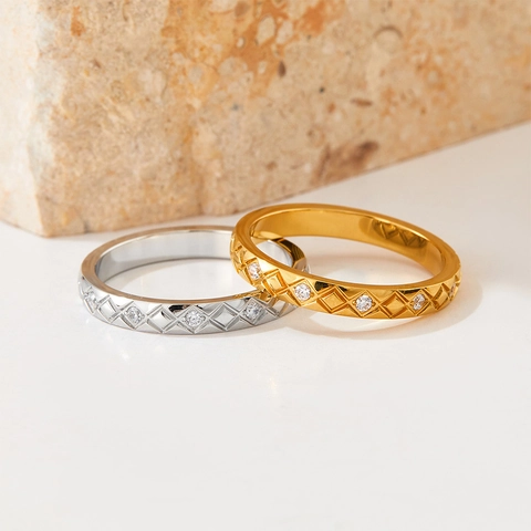 Elegante Anello In Acciaio Inossidabile Da Donna Motivo Trapuntato Geometrico Con Strass Accessorio Moda