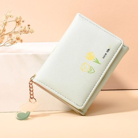 Cartera Corta Para Mujer Cuero PU Plegable Lindo Estampado Tulipanes Con Colgante Flor Corazón Ranuras Tarjetas