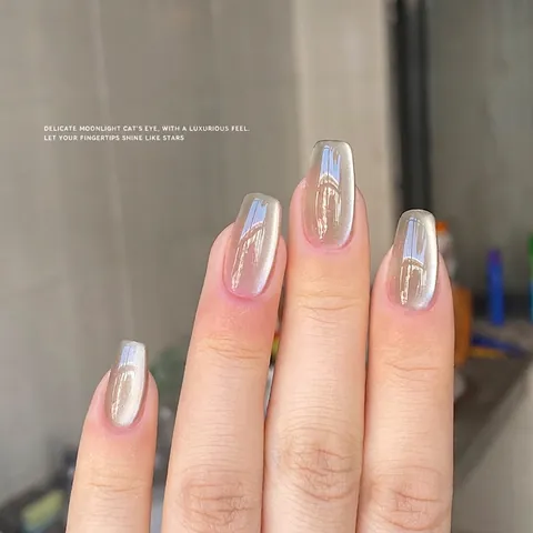 Ceramic Cat Eye Gel Polish Magnetic Nail Art Lacquer Shimmering White Moonlight Effect Professional Manicure Salon Style