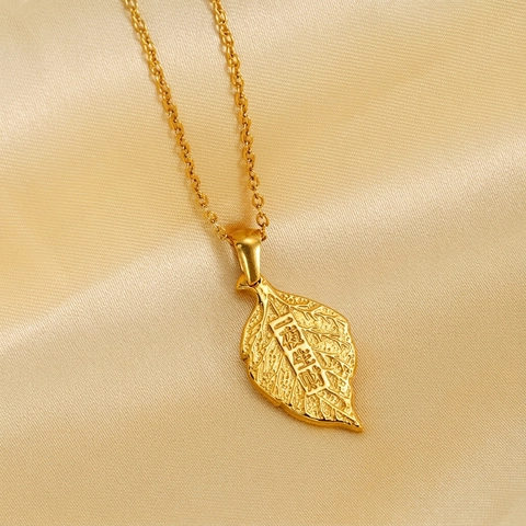 Leaf Pendant Necklace 18K Gold Plated Stainless Steel Clavicle Chain Minimalist Luxury Jewelry For Women