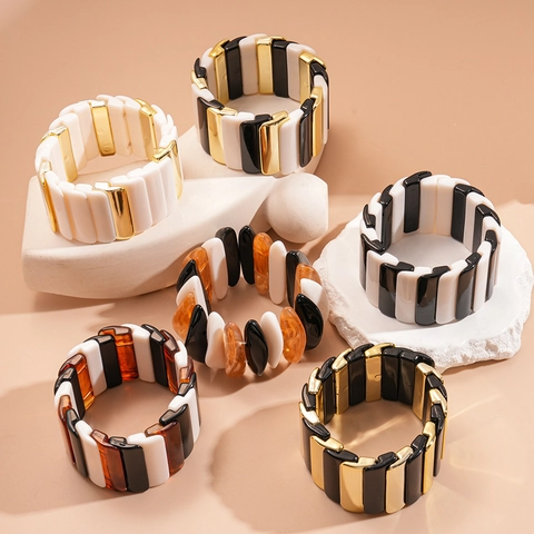 Klobiges Geometrisches Acryl Armband Breiter Gespleißter Harz Reif Böhmisch Retro Statement Elastisches Armband Für Damen