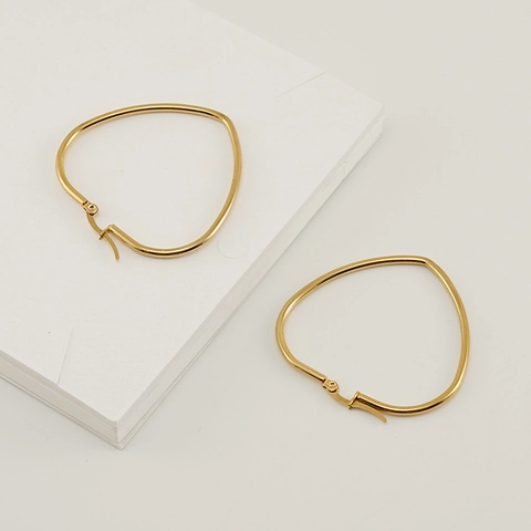 Herzförmige Creolen Aus Vergoldetem Edelstahl Unregelmäßig Geometrisch Minimalistisch Mode Schmuck Für Frauen