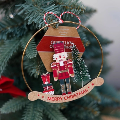 Ornamento Appeso Di Natale Schiaccianoci In Legno Anello Di Metallo Mini Albero Scatola Regalo Decorazione Festa Tradizionale
