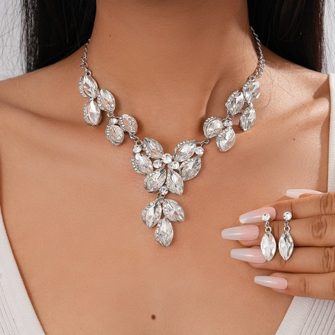 Collana A Foglia Goccia D'acqua In Lega Strass E Orecchini Marquise Elegante Gioielli Da Sposa Lusso Per Donne