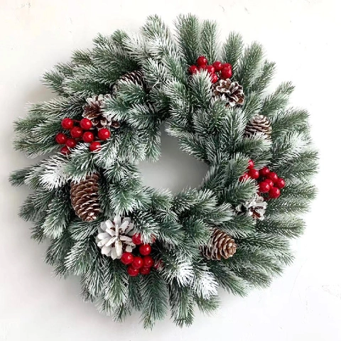 Weihnachtskranz Künstliche PE Kiefernnadel Rote Beere Kiefernzapfen Verschneite LED Haustür Dekoration Nordischer Winterstil