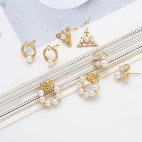 Vintage Copper 18K Gold Plated Stud Earrings For Women With Artificial Pearl Rhinestone Triangle Round Flower Shape Fashion Jewelry Gift