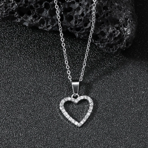 Heart Pendant Necklace Alloy Pavé Rhinestone Hollow Jewelry Trendy Silver Tone Minimalist O-Chain For Women Men Unisex