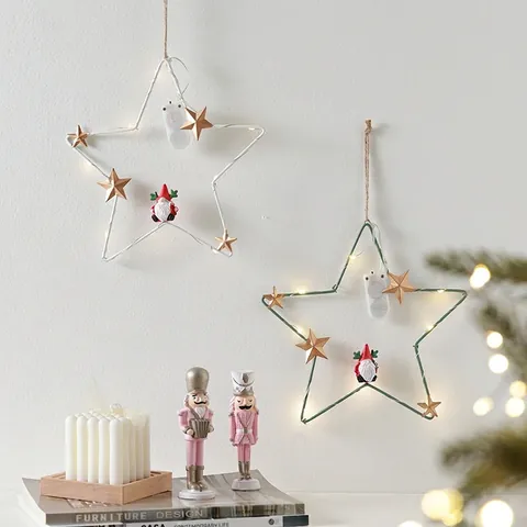 Decorazione Sospesa Natalizia LED Stella Luna In Ferro Arredamento Da Parete Luminoso Con Gnomo Angelo In Resina
