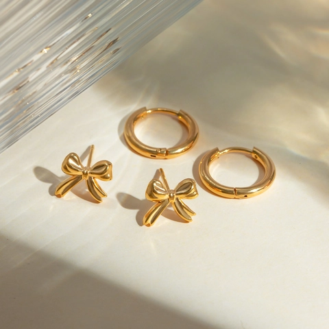 Minimalistische Schleifenstecker Und Creolen 18K Vergoldeter Edelstahl INS Stil Eleganter Schmuck Für Frauen