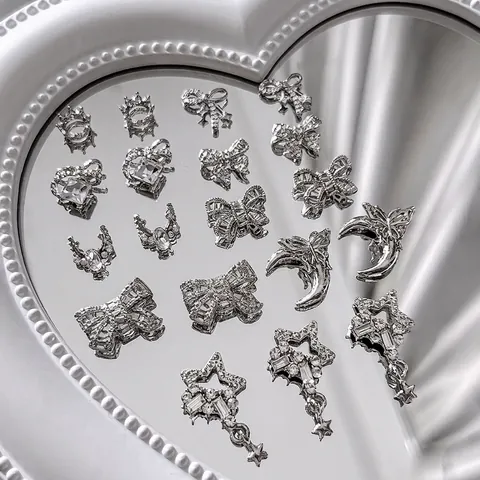 Silber Legierung Nagelkunst Dekorationen 3D Schleife Krone Mond Schmetterling Anhänger Glänzende Zirkon DIY Maniküre Luxus