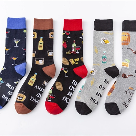 Neuheit Crew Socken Baumwollmischung Lustiger Brief Alkohol Essen Muster Lässig Wadenlang Für Männer Frauen