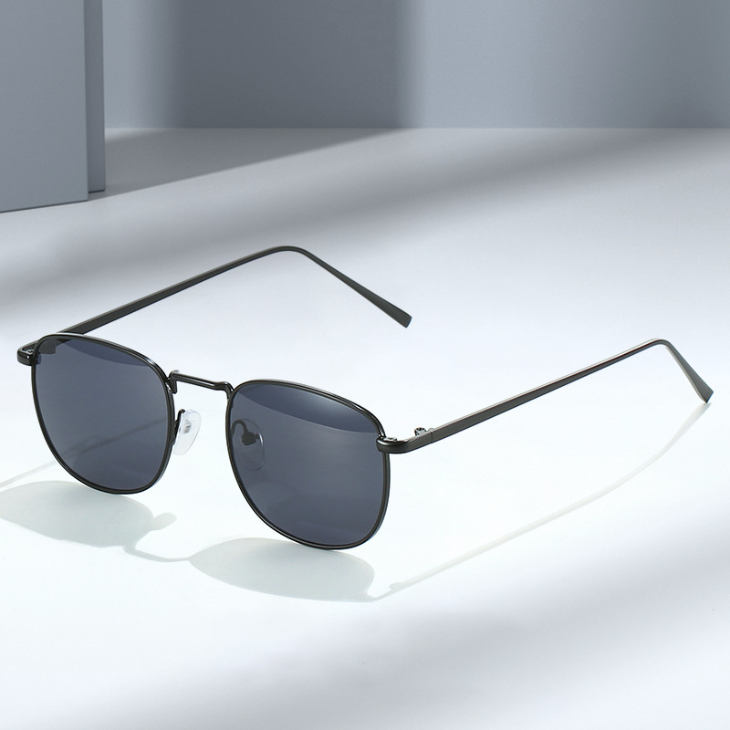 Wholesale Retro Rectangle Sunglasses Metal Frame UV400 For Men Women - Everful